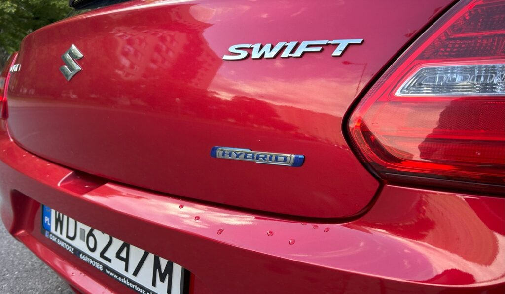 Kurs prawa jazdy Włochy kat B Warszawa. Teoria na sali wykładowej lub online. Jeździmy cała Warszawa i trasy egzaminacyjne WORD Warszawa